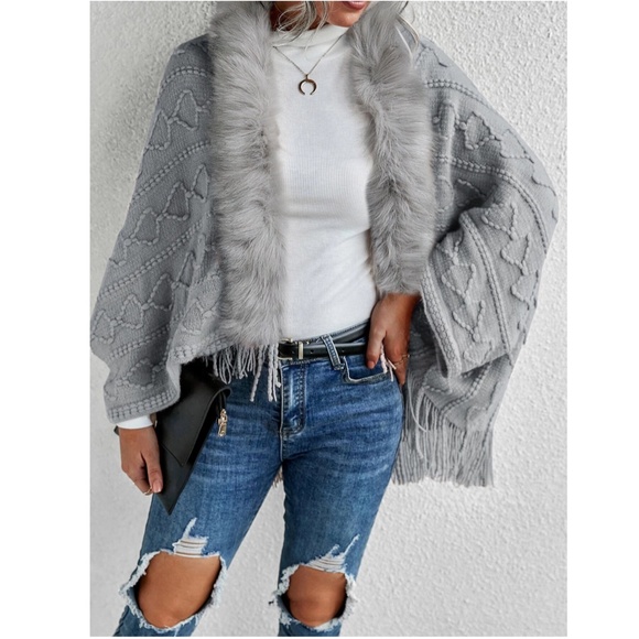 Faux Fur Grey Textured Knit Open Cardigan - Picture 5 of 7